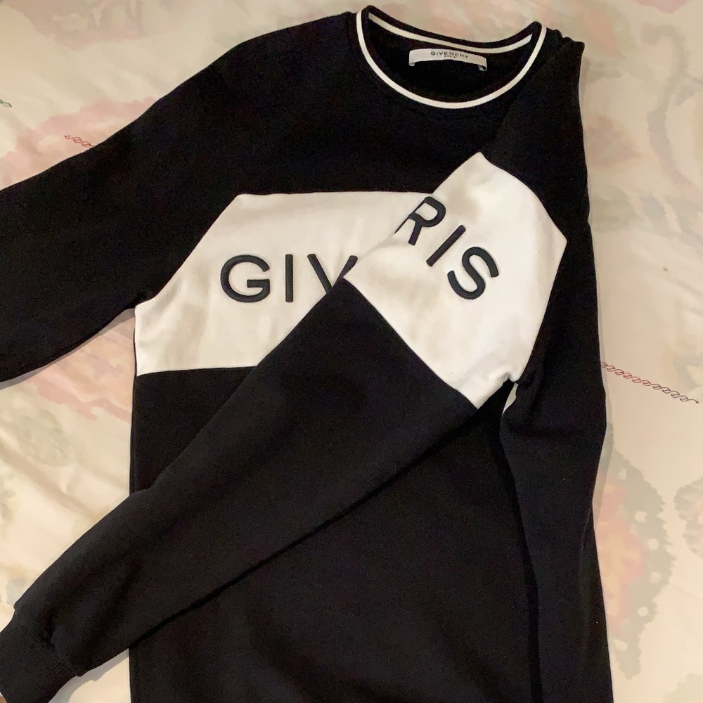 Givenchy sweater